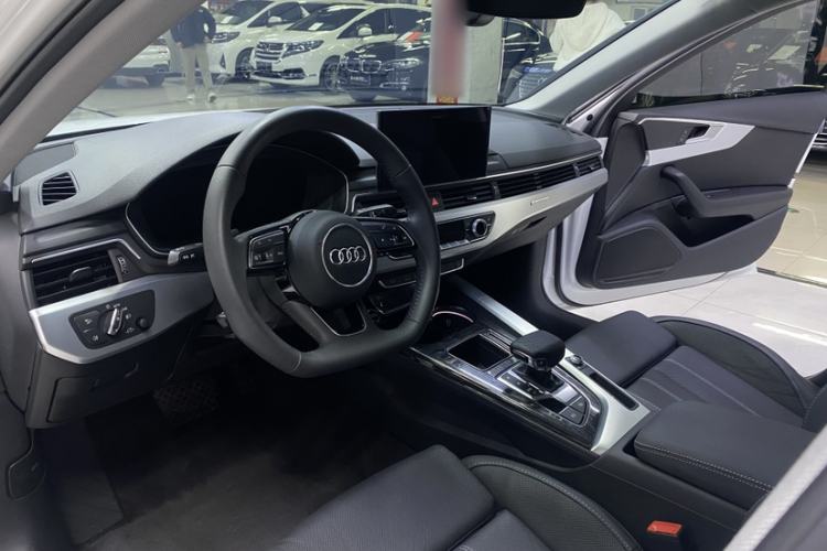 Used Audi A4L 2020 40 TFSI quattro Luxury Dynamic Model