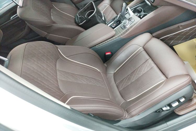 Used BMW 5 Series 2022 Second Facelift 530Li Luxury Edition Premium Package
