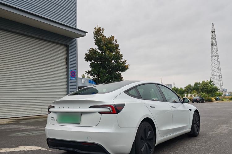 Used Tesla Model 3 2025 Rear-Wheel-Drive Version
