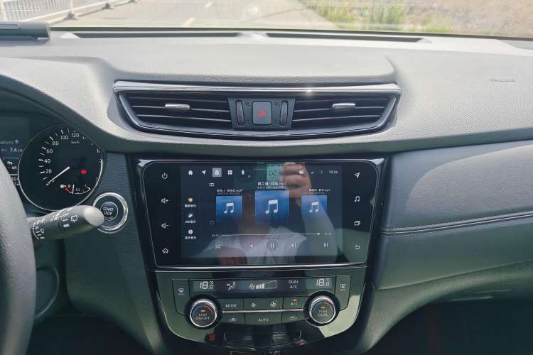 Used Nissan X-Trail 2023 Classic 2.0L Two-Wheel Drive Smart Connect & Comfort Edition
