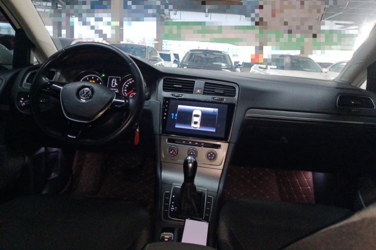 Used Volkswagen Golf 2016 230TSI Automatic Comfort Version
