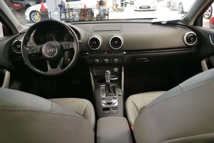 Used Audi A3 2018 30th Anniversary Edition Limousine 35 TFSI Fashion Model
