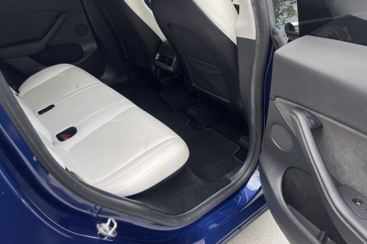 Used Tesla Model Y 2022 Rear-Wheel-Drive Version
