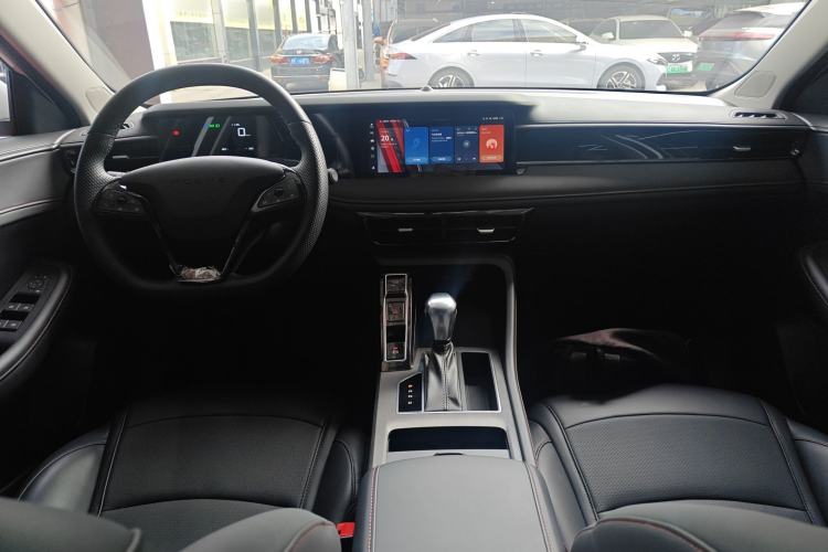 Used Roewe i5 2023 1.5L CVT Luxury Edition