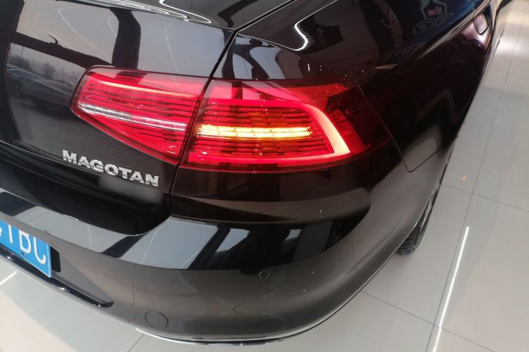 Used Volkswagen Magotan 2019 330TSI DSG Leading Model China VI Standard
