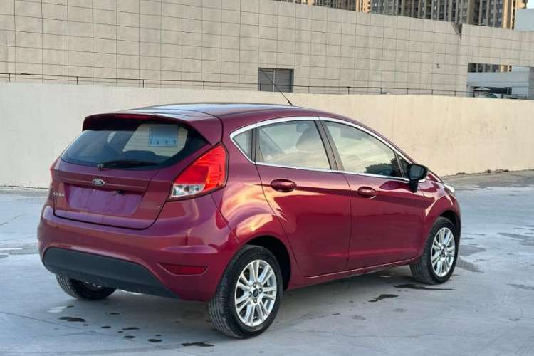 Used Ford Fiesta 2013 Hatchback 1.5L Automatic Fashion Edition
