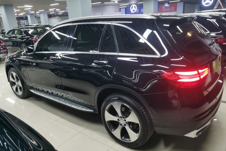 Used Mercedes-Benz GLC 2016 GLC 300 4MATIC Luxury Model
