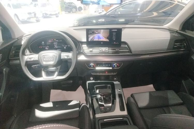 Used Audi Q5L 2023 40T Fashionable and Dynamic Edition
