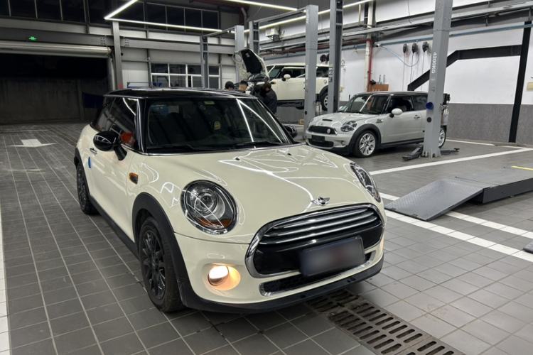 Used  MINI 2016 1.5T COOPER
