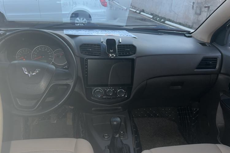 Used Wuling Hongguang 2018 1.5L S Standard Version L2B
