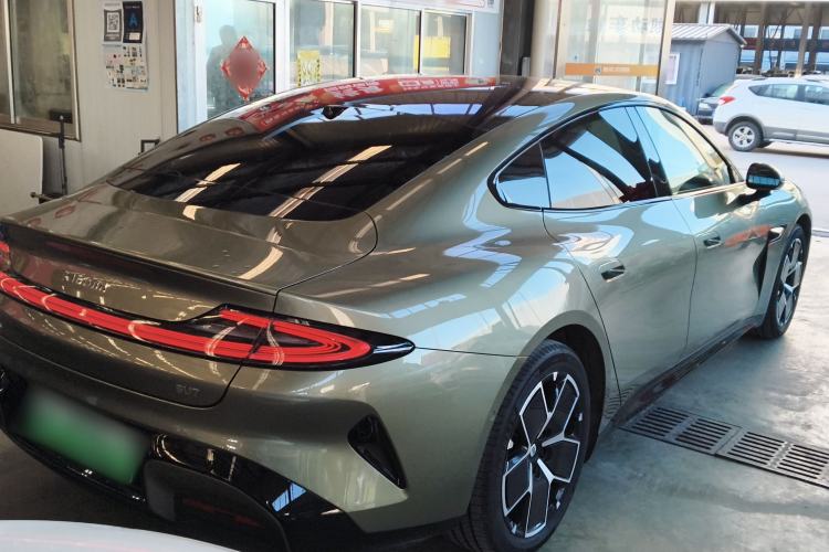 Used  SU7 2024 Rear-Drive Long-Range Intelligent Driving Version
