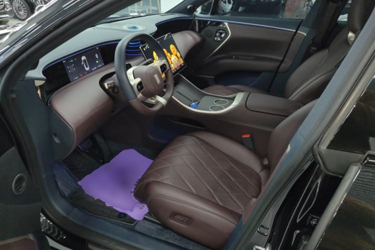 Used  11 2025 Ultra Extended-Range Edition
