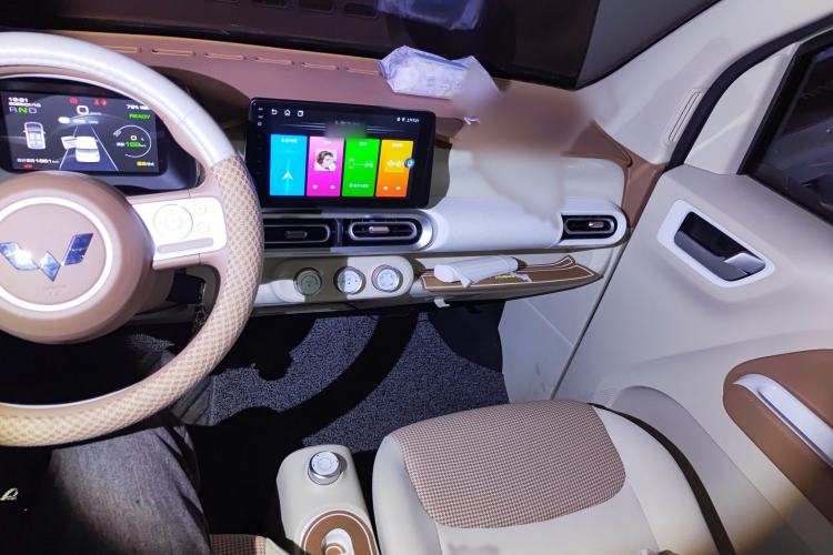 Used Wuling Hongguang MINIEV 2024 3rd Generation 215km Youth Edition