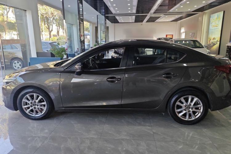 Used Mazda Mazda 3 Axela 2017 Sedan 1.5L Automatic Luxury Model Emission Standard China V
