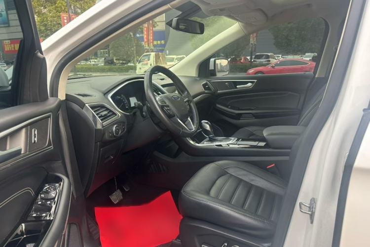 Used Ford Edge 2018 EcoBoost 245 Two-Wheel-Drive Titanium 7-Seater China V Standard
