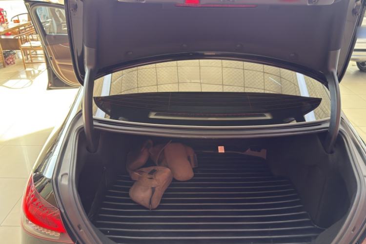 Used Mercedes-Benz E-Class 2022 Second Facelift E 300 L Fashion Edition