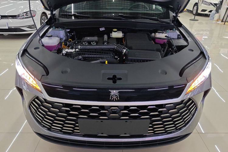 Used BYD Qin PLUS 2025 DM-i Smart Drive 55KM Leading Model
