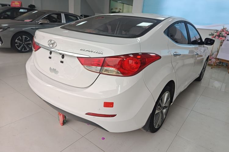Used Hyundai Elantra 2015 1.6L Automatic Leading Model