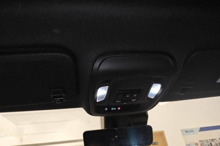 Used Buick Envision 2021 Encore Plus 652T Five-Seat Luxury Model
