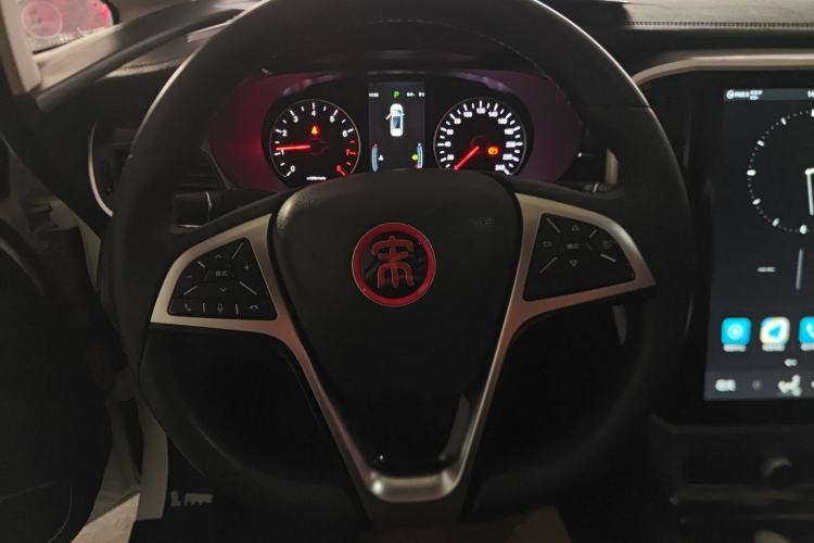 Used BYD Song MAX 2017 1.5T Automatic Smart Connect Elite 7-Seater
