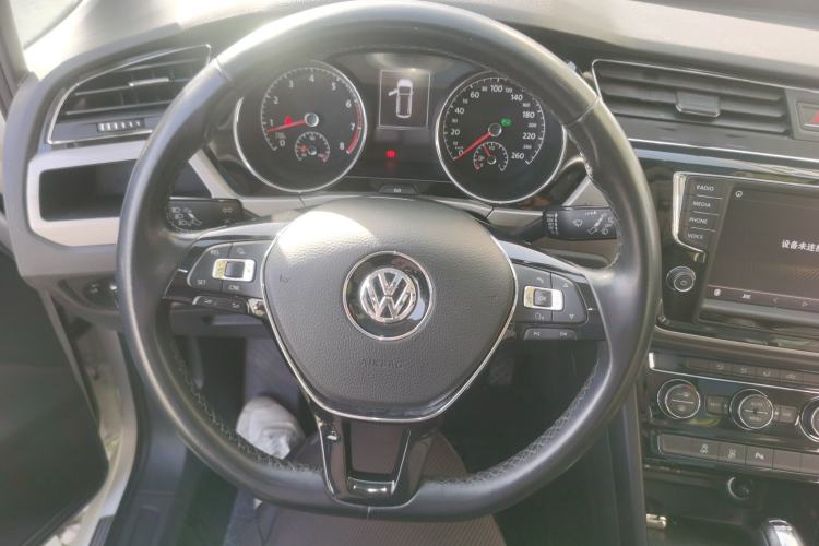 Used Volkswagen Touran 2018 Volkswagen Touran L 280TSI DSG Comfort Edition 7-seater
