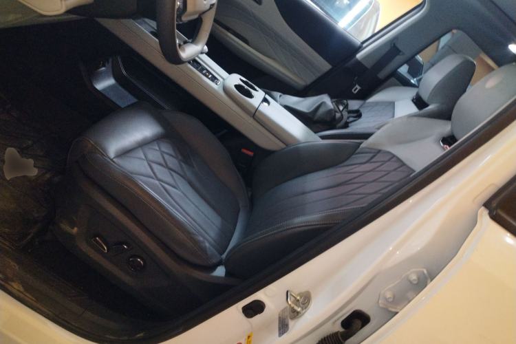 Used Changan UNI-Z New Energy 2024 Blue Whale Smart Electric iDD 125km Excellence Model