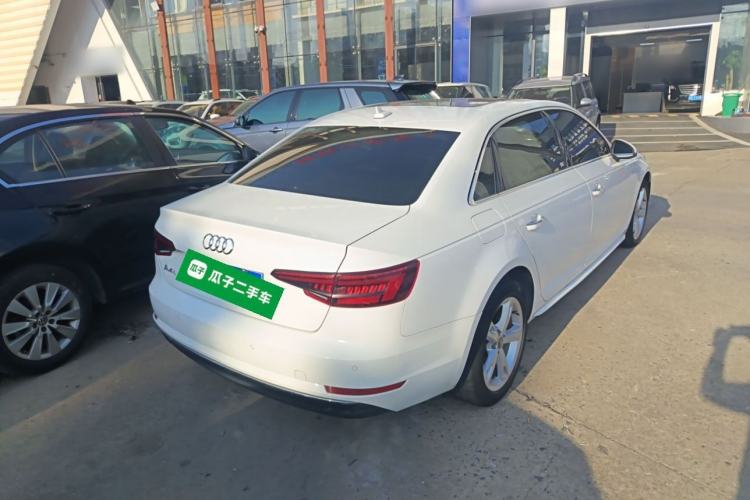 Used Audi A4L 2018 30th Anniversary Edition 30 TFSI Ambition Model
