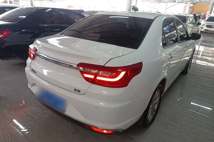 Used Geely Auto Vision 2019 Upgraded Model 1.5L Manual Luxury Version China VI Standard
