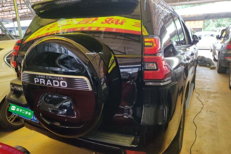 Used Toyota Prado 2018 3.5L Automatic TX-L with Rear-Mounted Spare Tire
