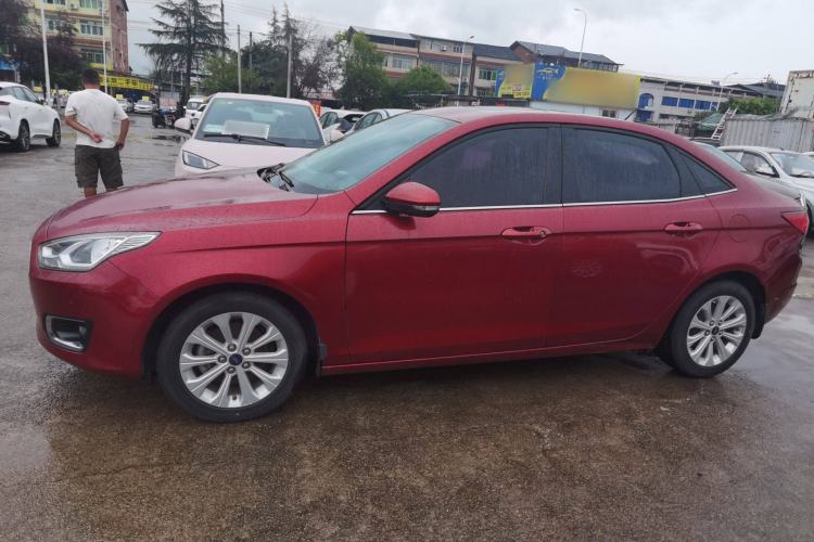 Used Ford Escort 2015 1.5L Manual Fashion Edition