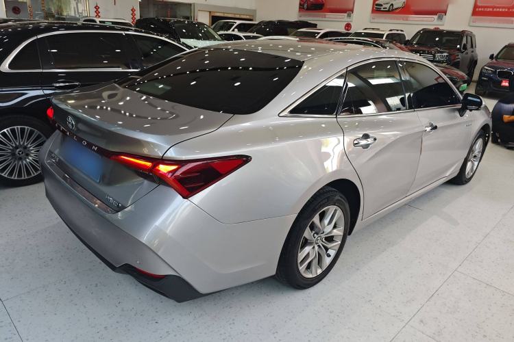 Used Toyota Avalon 2022 Dual-Engine 2.5L XLE Premium Edition
