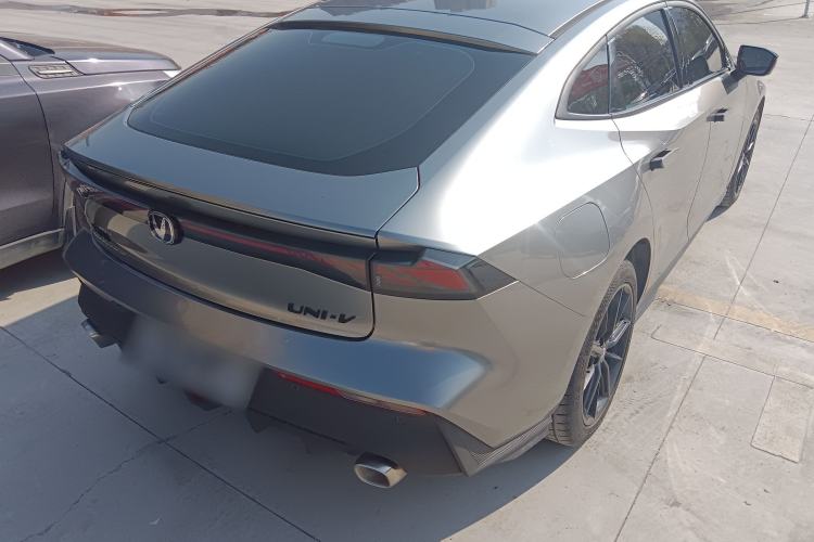 Used Changan UNI-V iDD 2023 Zhidian iDD 1.5T 113km Smart & Fun Version (Rapid Edition)
