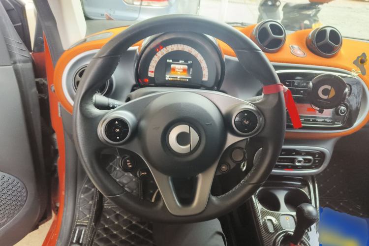 Used  fortwo 2015 1.0L 52 kW Hardtop Passion Edition