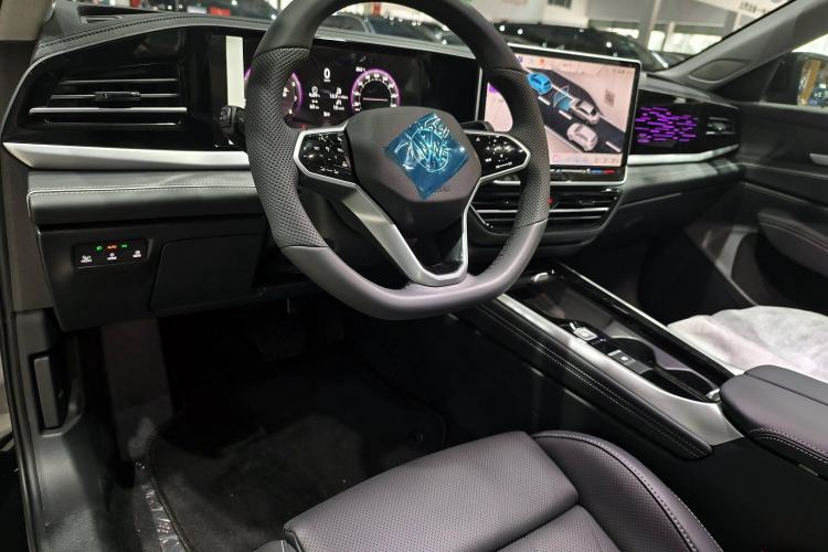 Used Volkswagen Passat 2025 Pro 380TSI Starry Dragon Edition
