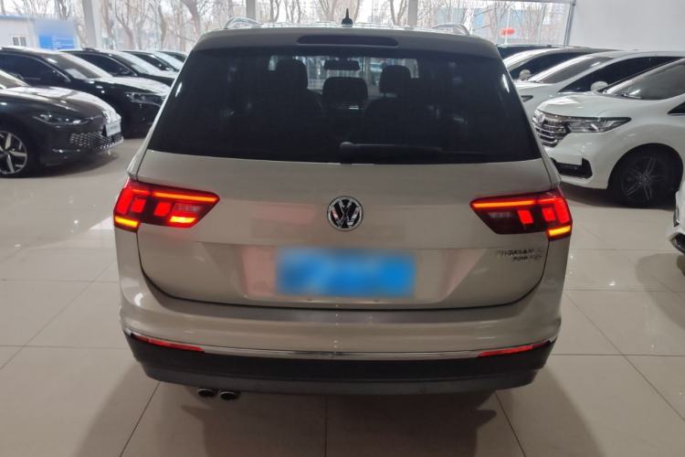 Used Volkswagen Tiguan L 2019 Revised 330TSI Automatic Two-Wheel Drive Smart & Luxury Edition China VI Standard
