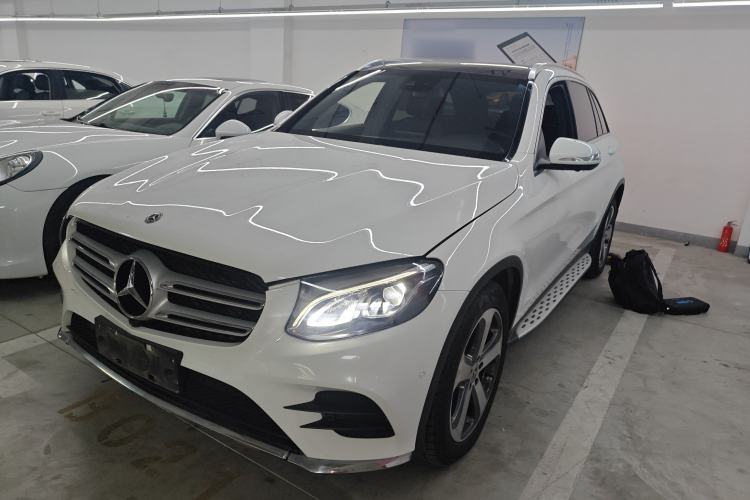 Used Mercedes-Benz GLC 2017 GLC 260 4MATIC Luxury Model