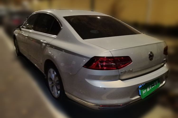 Used Volkswagen Magotan 2017 330TSI DSG Luxury Model
