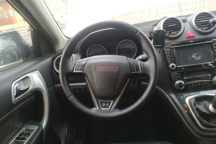 Used Haval H6 2015 Upgraded Model 1.5T Manual Two-Wheel Drive Elite Version