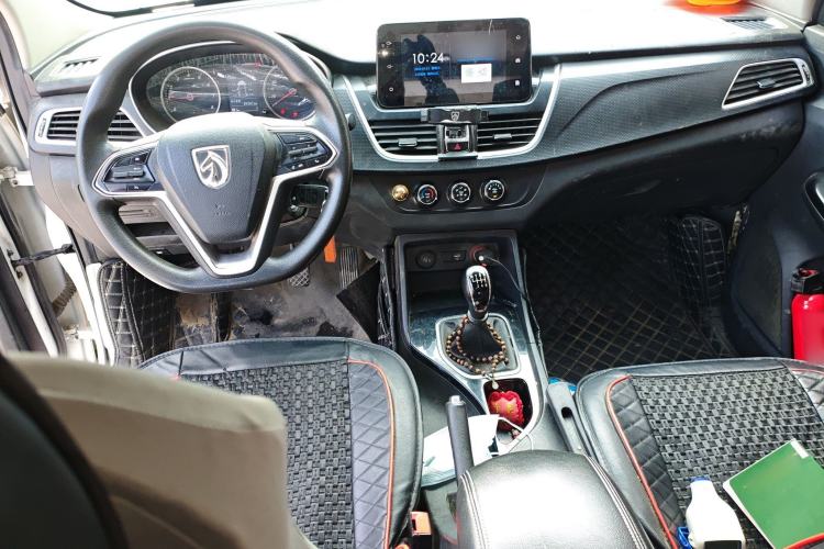 Used Baojun 730 2019 1.5L Manual Fashion Model 7-seater National V