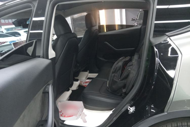 Used Tesla Model Y 2024 Long-Range All-Wheel-Drive Version