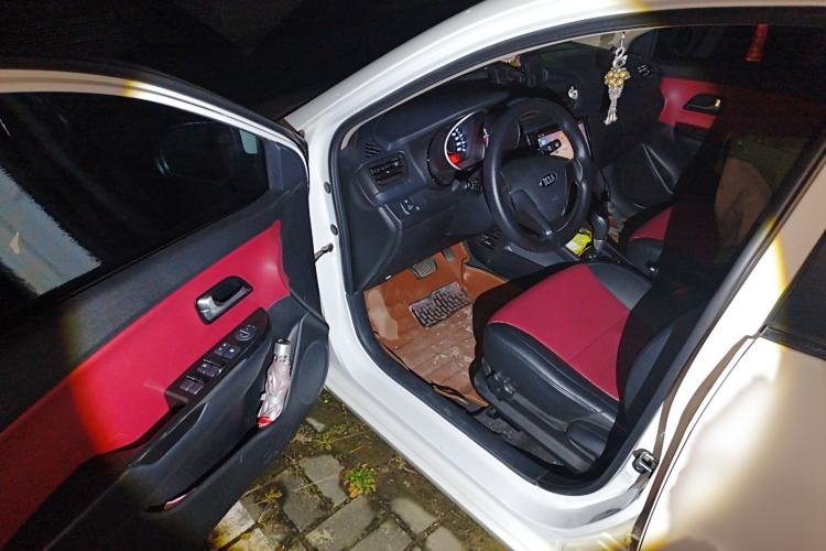 Used Kia K2 2015 Hatchback 1.4L AT GLS Cool Edition