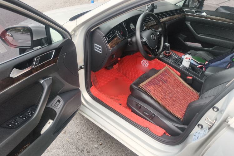 Used Volkswagen Magotan 2017 330TSI DSG Luxury Model
