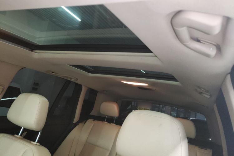 Used Mercedes-Benz GLK-Class 2013 GLK 300 4MATIC Dynamic Sunroof Model