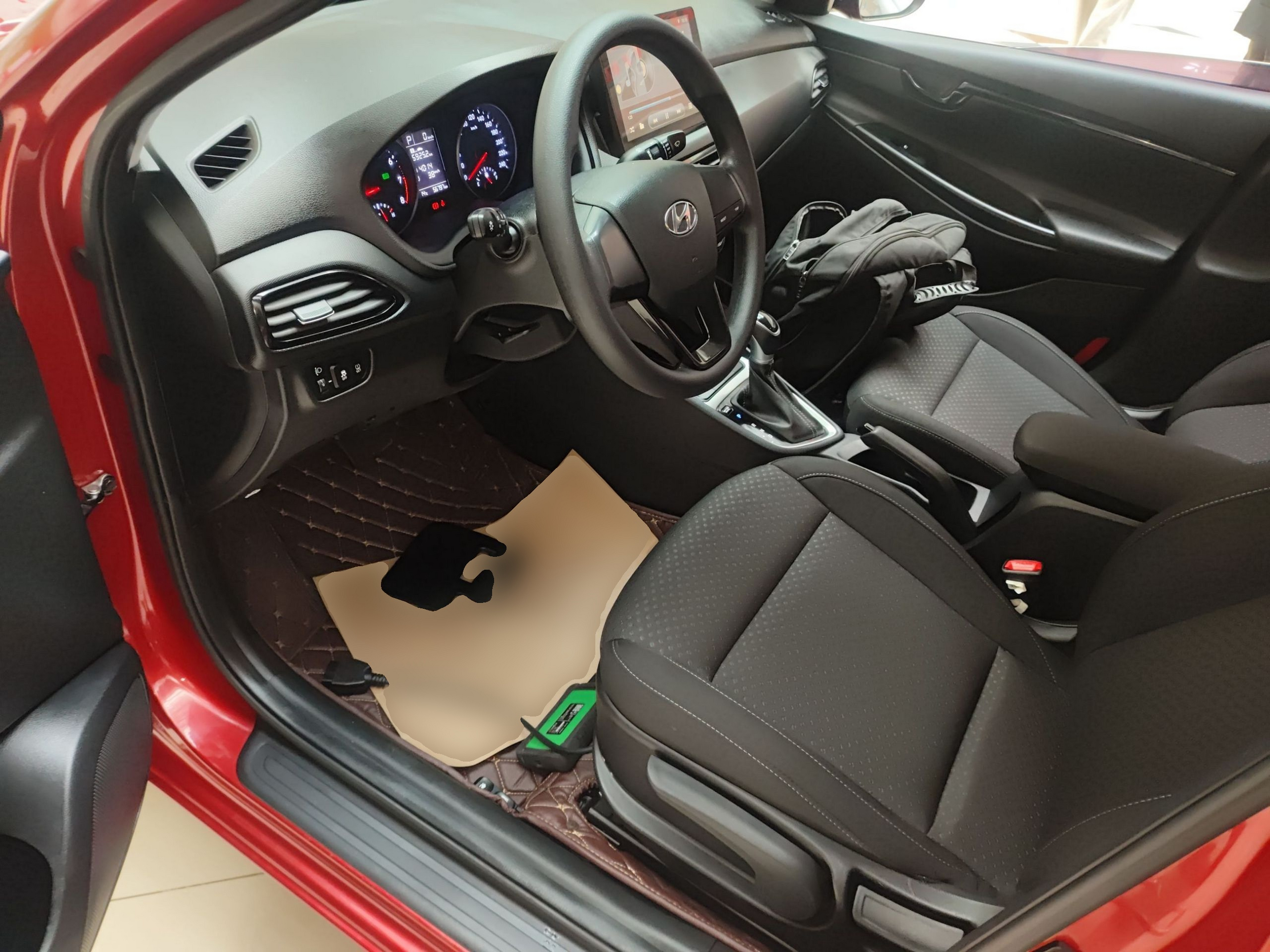 Переднее сиденье в автомобиле