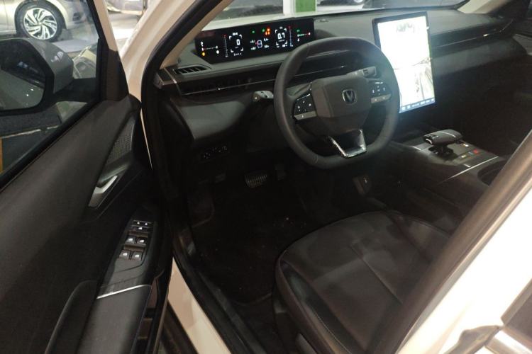 Used Changan Eado 2025 Blue Whale 1.5T 500Bar Prestige Model