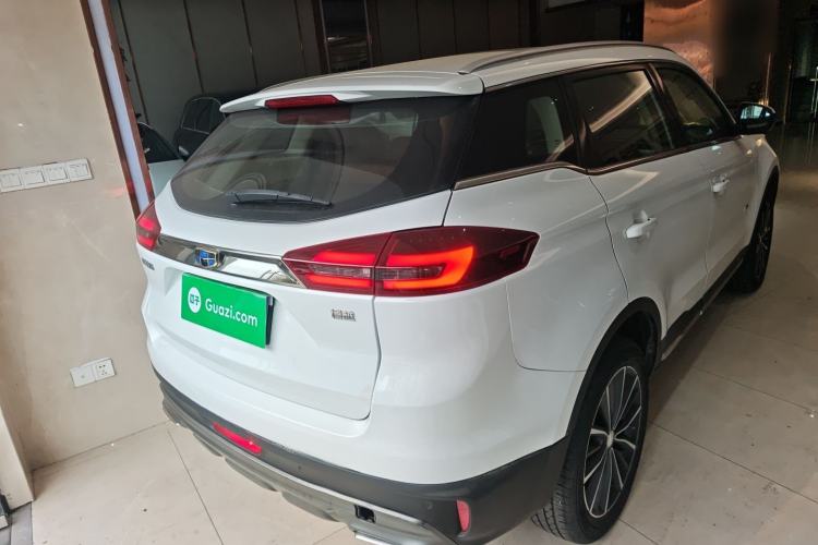 Used Geely Auto Emgrand X7 Sport 2018 1.8TD Automatic Two-Wheel Drive ZhiZun Model with 4G Connectivity