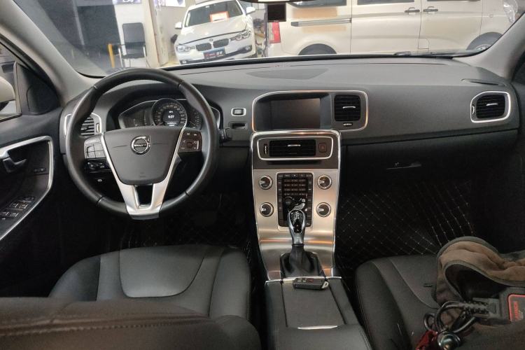 Used Volvo S60 2019 S60L T3 Intelligent Upgrade Edition
