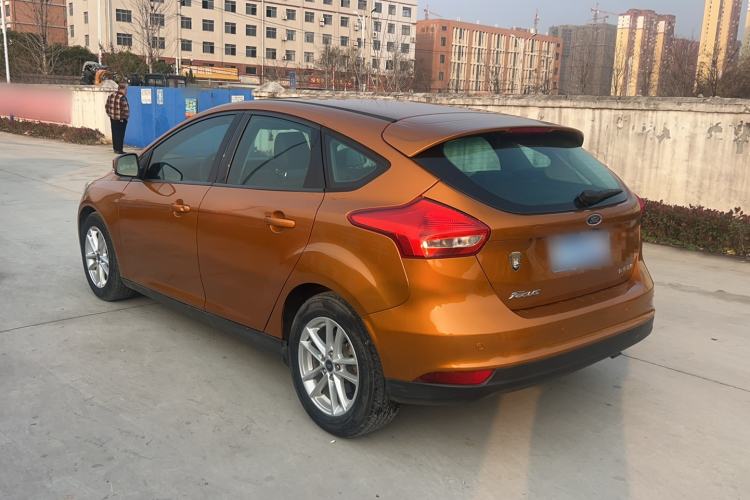 Used Ford Focus 2015 Hatchback 1.6L Automatic Fashion Edition
