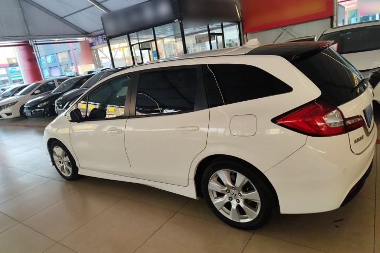 Used Honda Jade 2013 1.8L automatic Comfort version 5 seats
