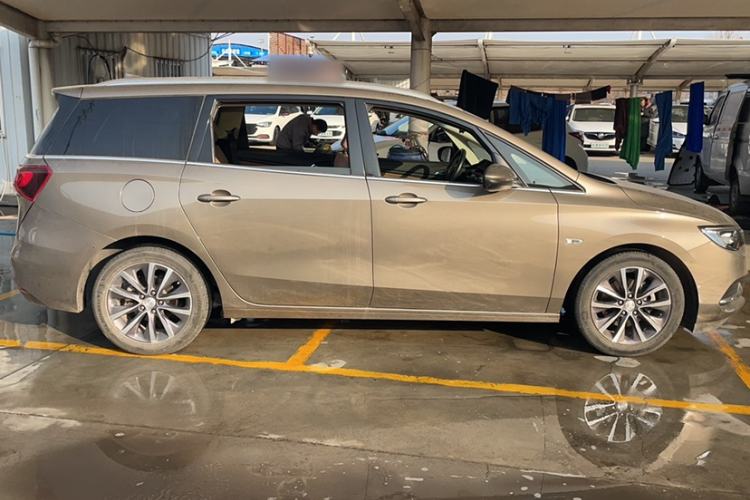 Used Buick GL6 2021 323T Mild Hybrid Connect Prestige Model
